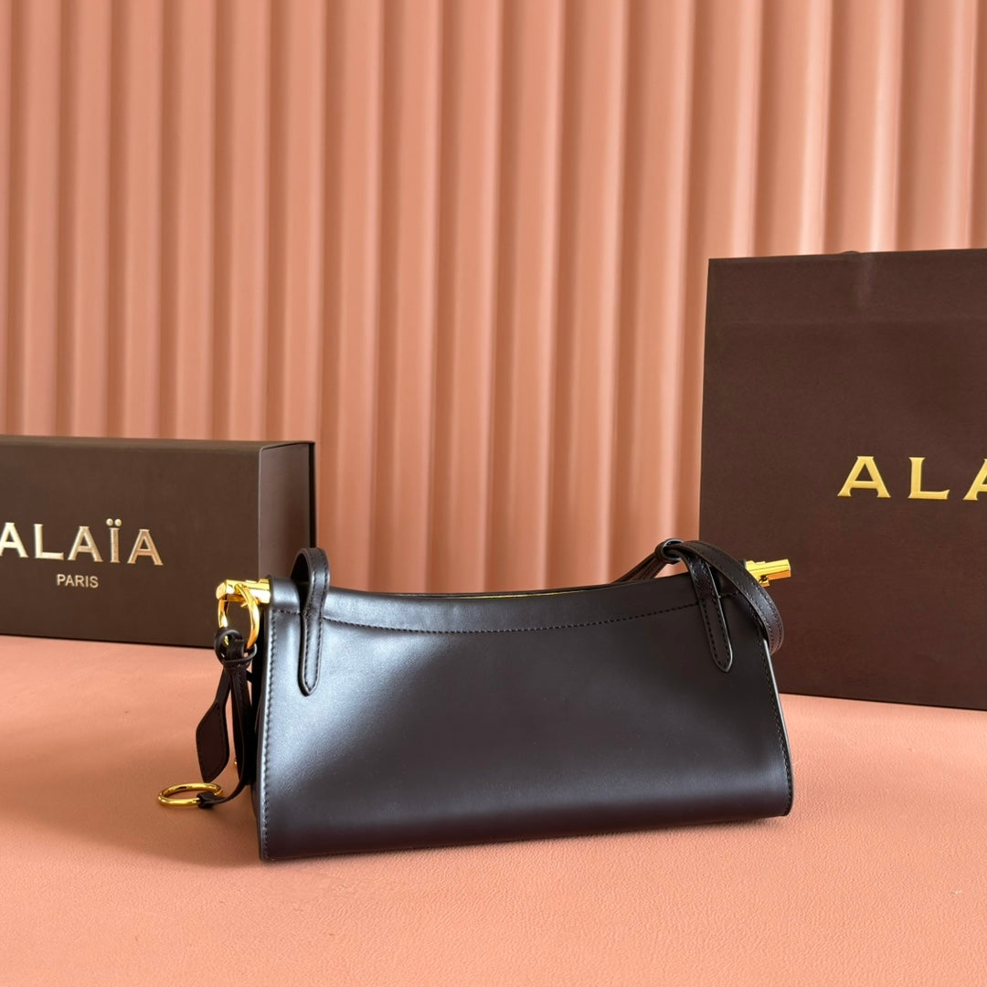 Alaia Le Click East West Small Bag 25cm Black Calfskin