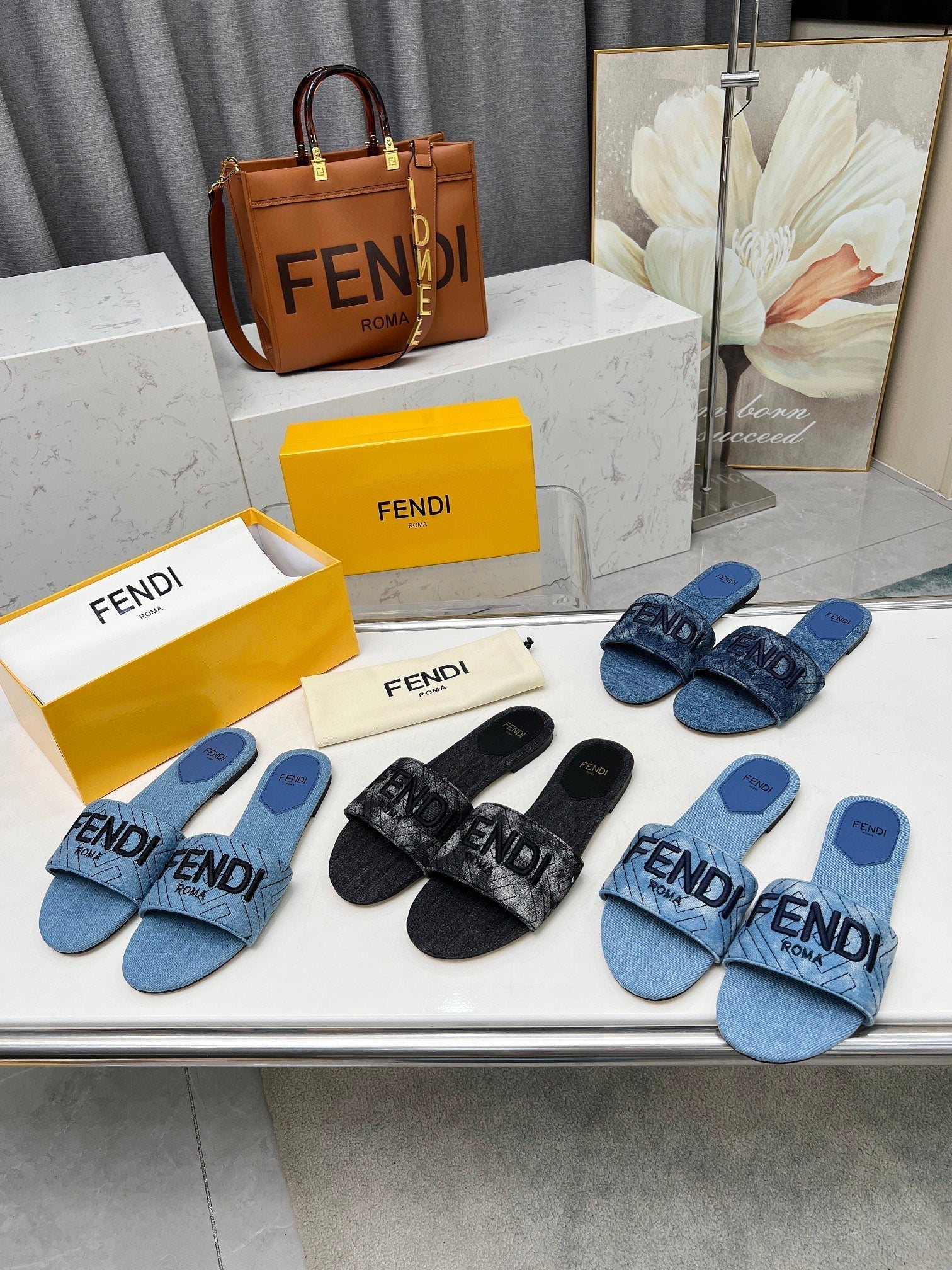 FF 5 NAVY BLUE CANVAS SLIDE