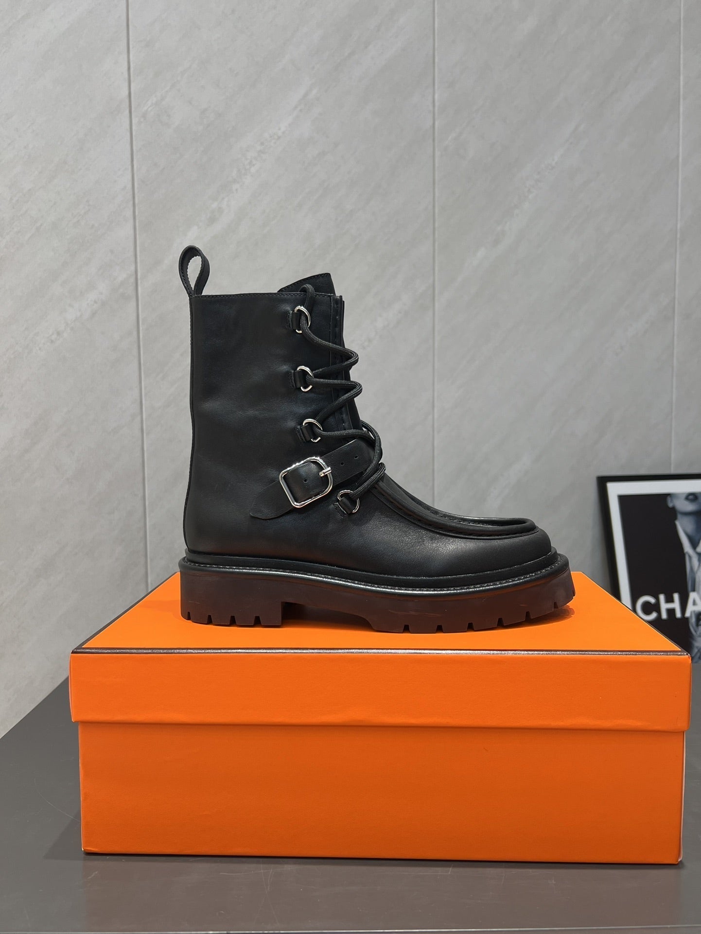 HM 25s Tobacco Boots 30mm Black Cowhide 442554