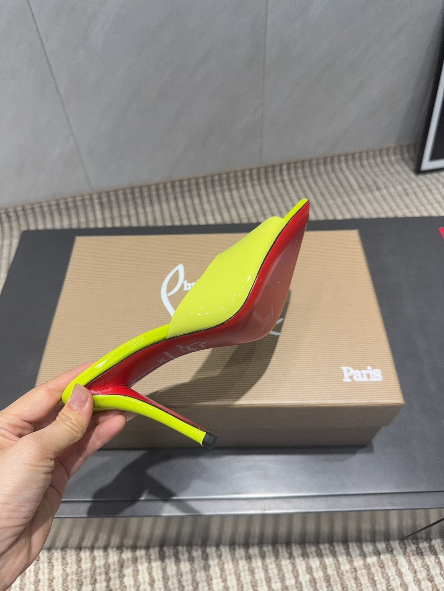 CL Miss Z 100 Mule Neon Patent Leather 539724