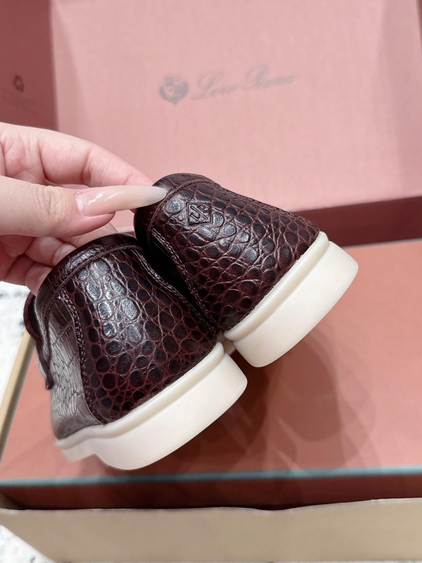 LP Summer Charms Walk Loafers Deep Burgundy Alligator Leather 923389