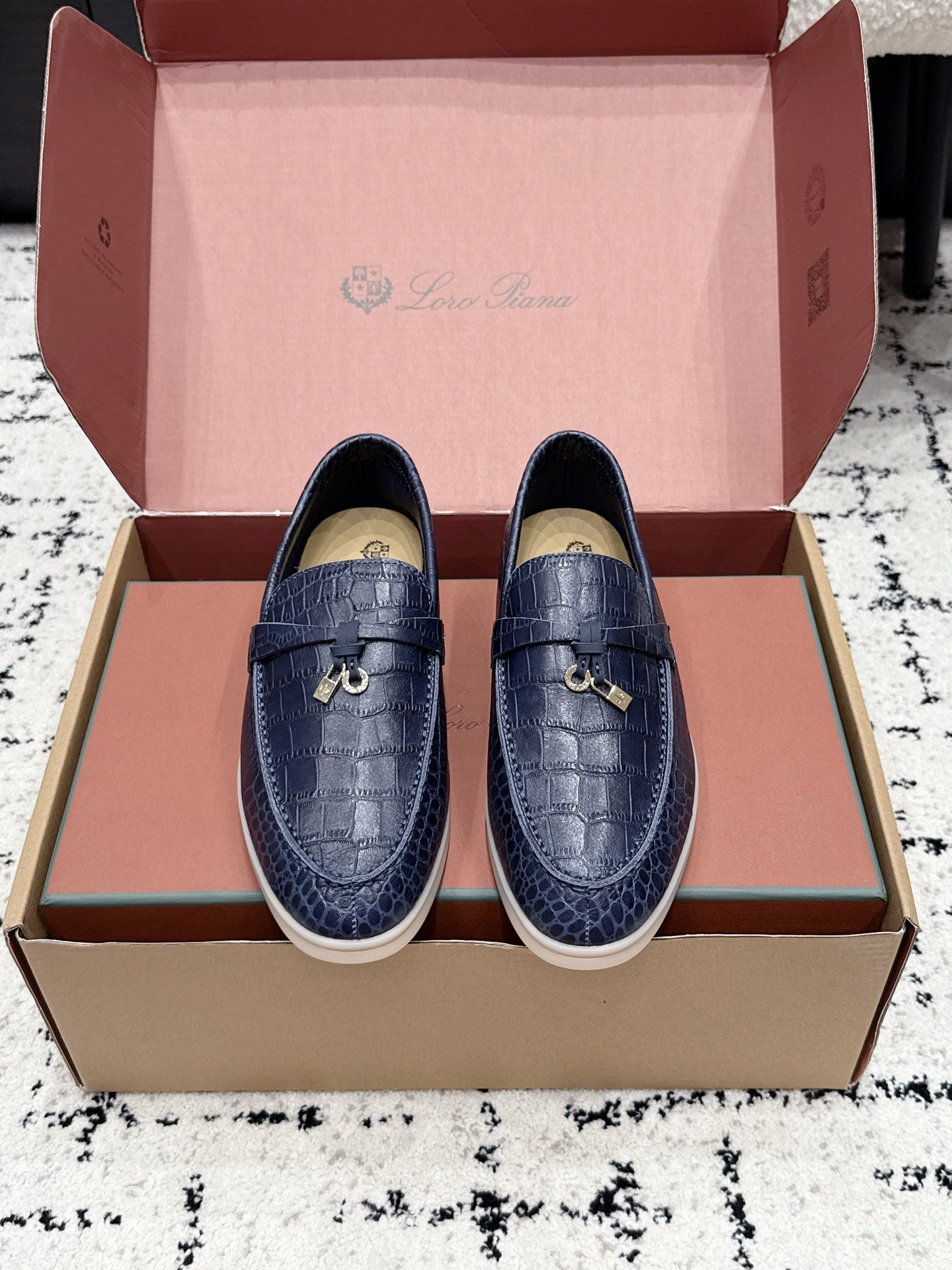 LP Summer Charms Walk Loafers Dark Blue Alligator Leather 923390
