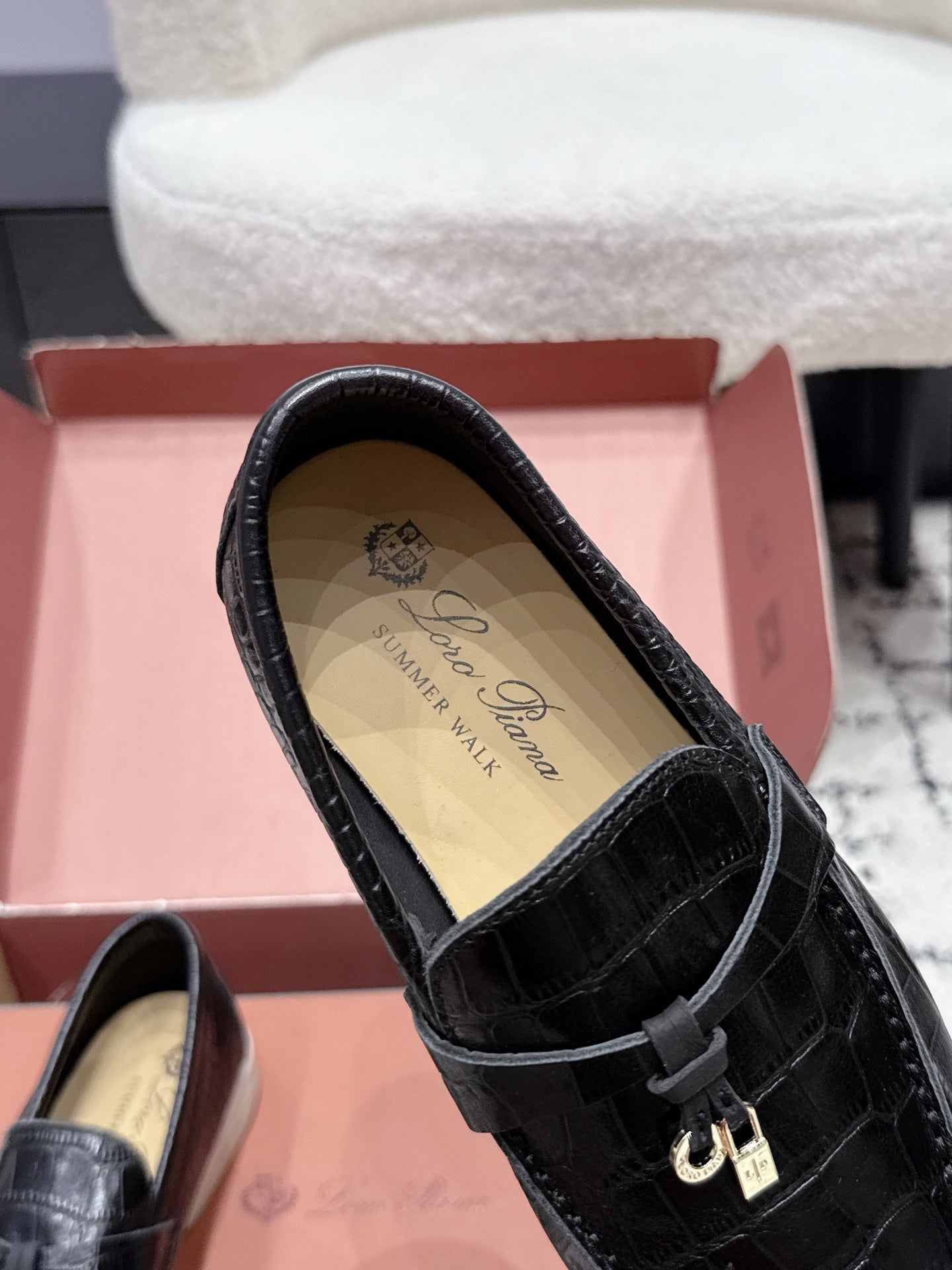 LP Summer Charms Walk Loafers Black Alligator Leather 923392