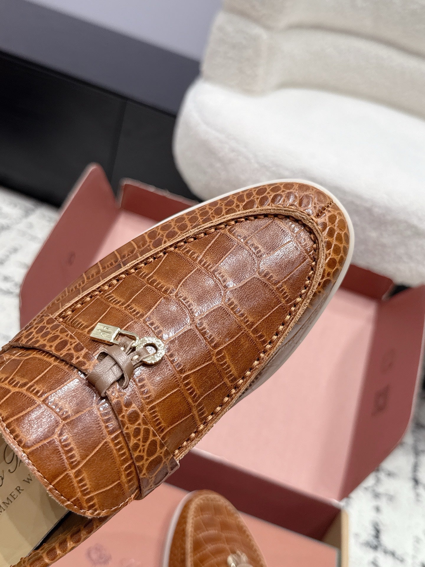 LP Summer Charms Walk Loafers Brown Alligator Leather 923393