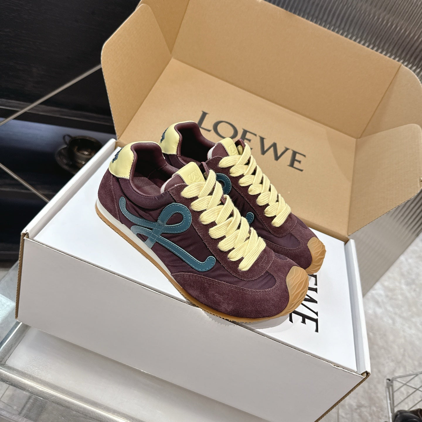 LOEW 26s Ballet Runner 2.0 Burgundy Yellow Suede Sheepskin 683932