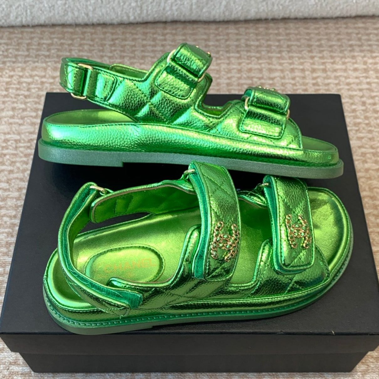 DAD SANDAL IN EMERALD GREEN SHEEPSKIN