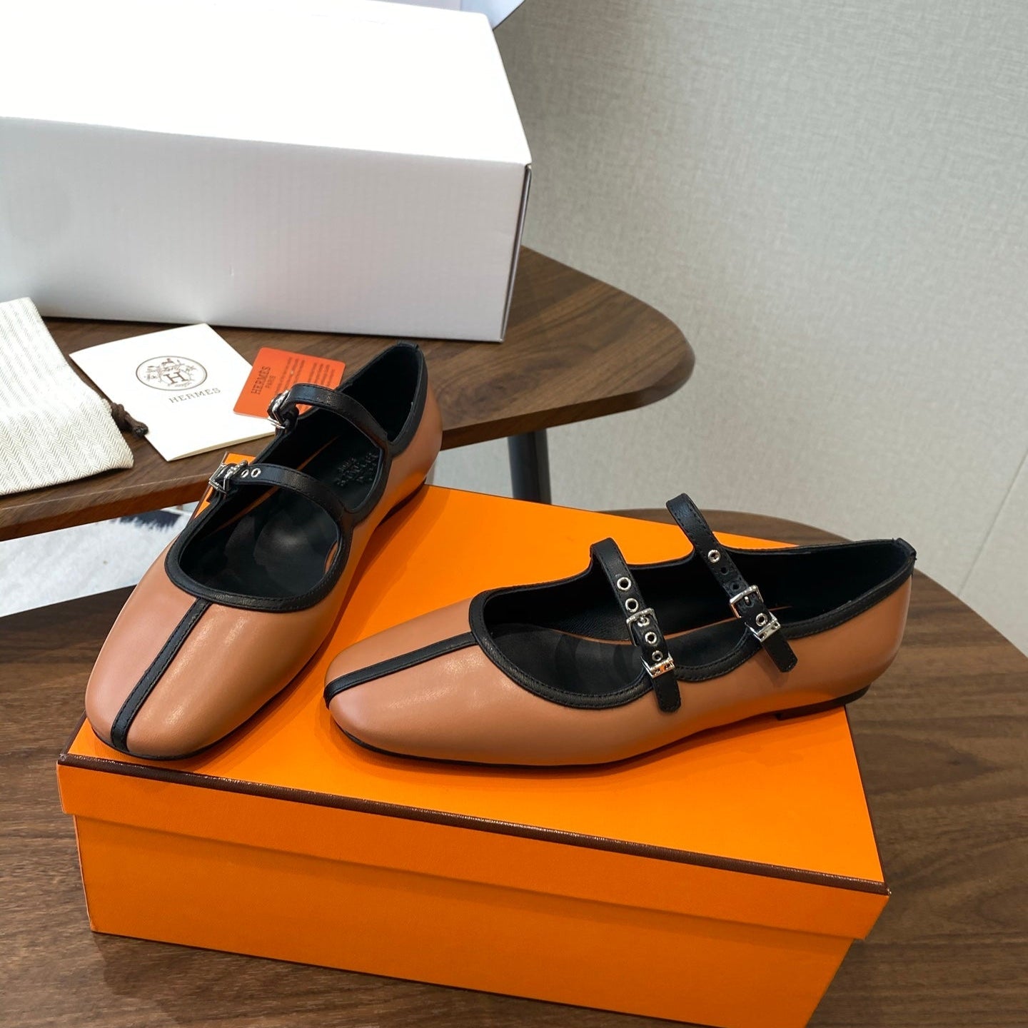 HM 25s Mary Jane Double Strap Camel Black Calfskin 422564