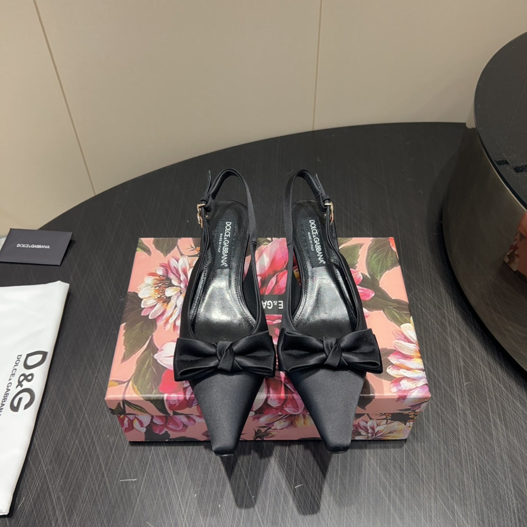 DC 25 Bow Slingback Pumps Black Silk And Sheepskin 381616