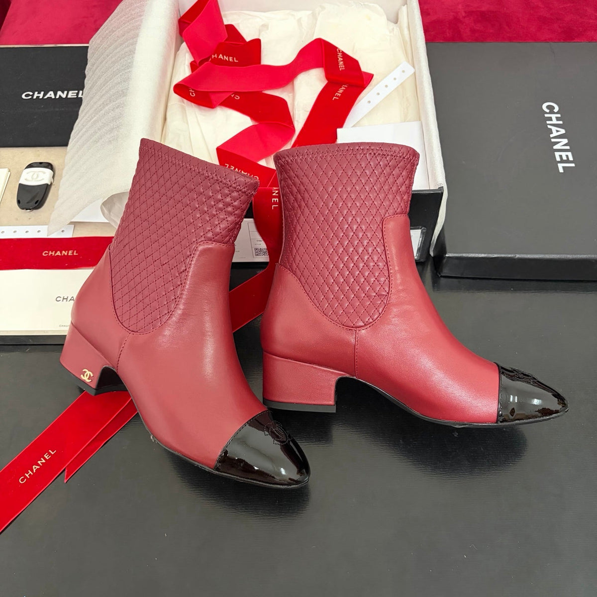 Chanel 26K Shoes Ankle Boots Burgundy Quilted Patent Black Toe Cap Low Heel 189005