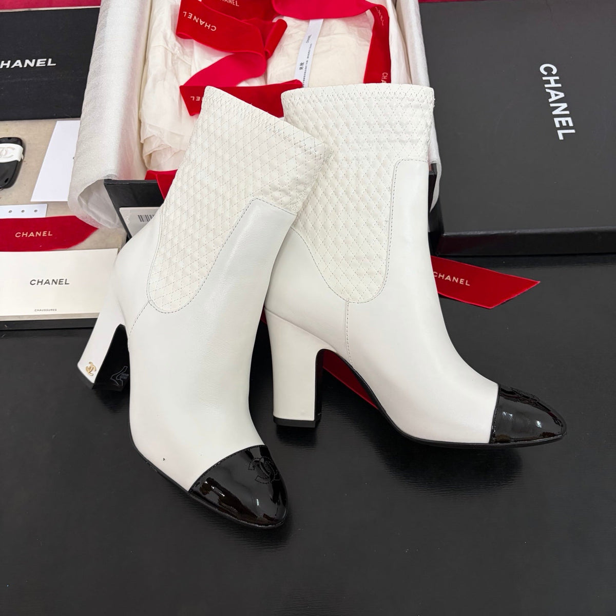 Chanel 26K Shoes Ankle Boots White Quilted Patent Black Toe Cap 189012