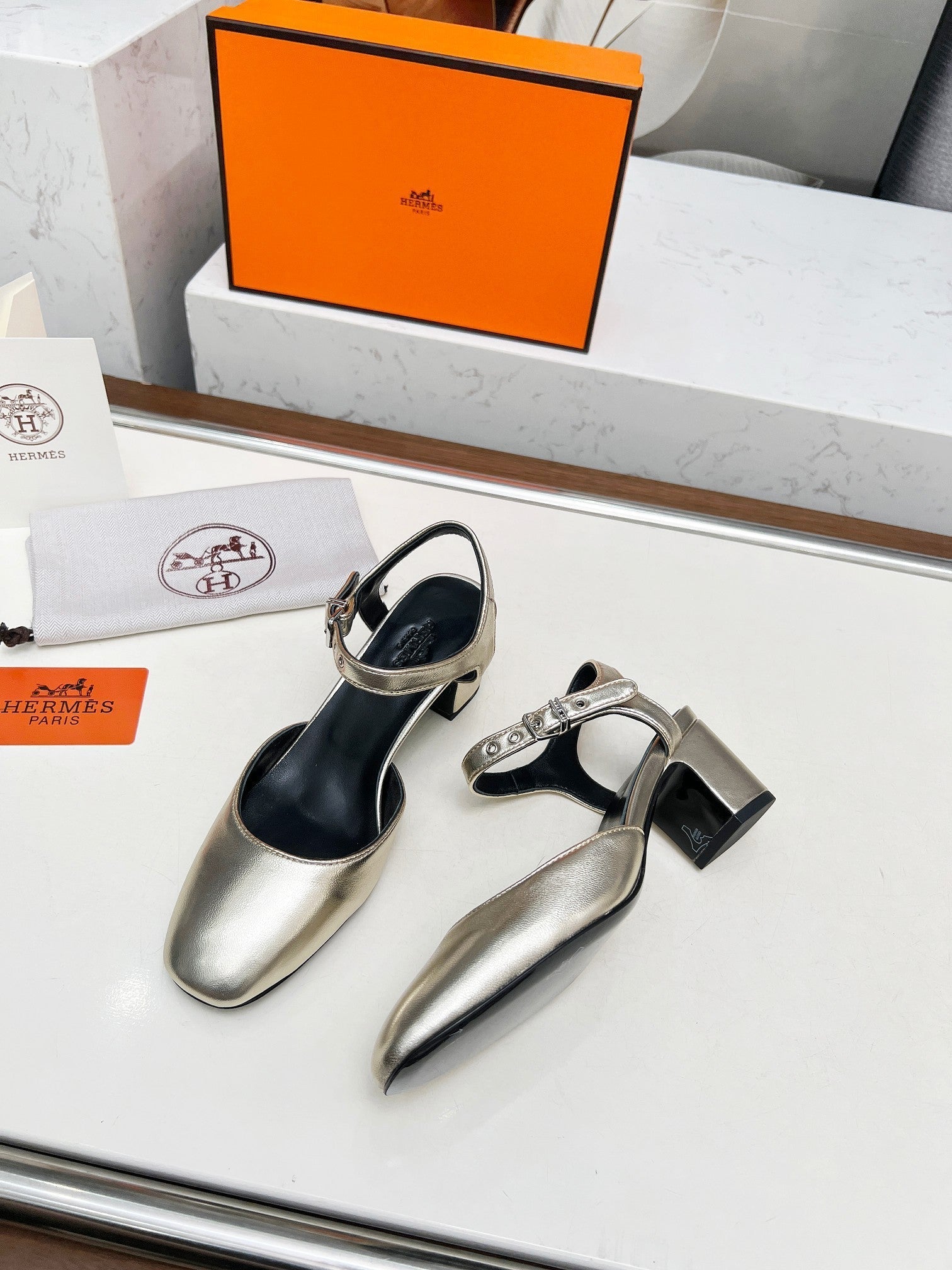 Kamilla ̉60 pump Gold Lambskin 214075