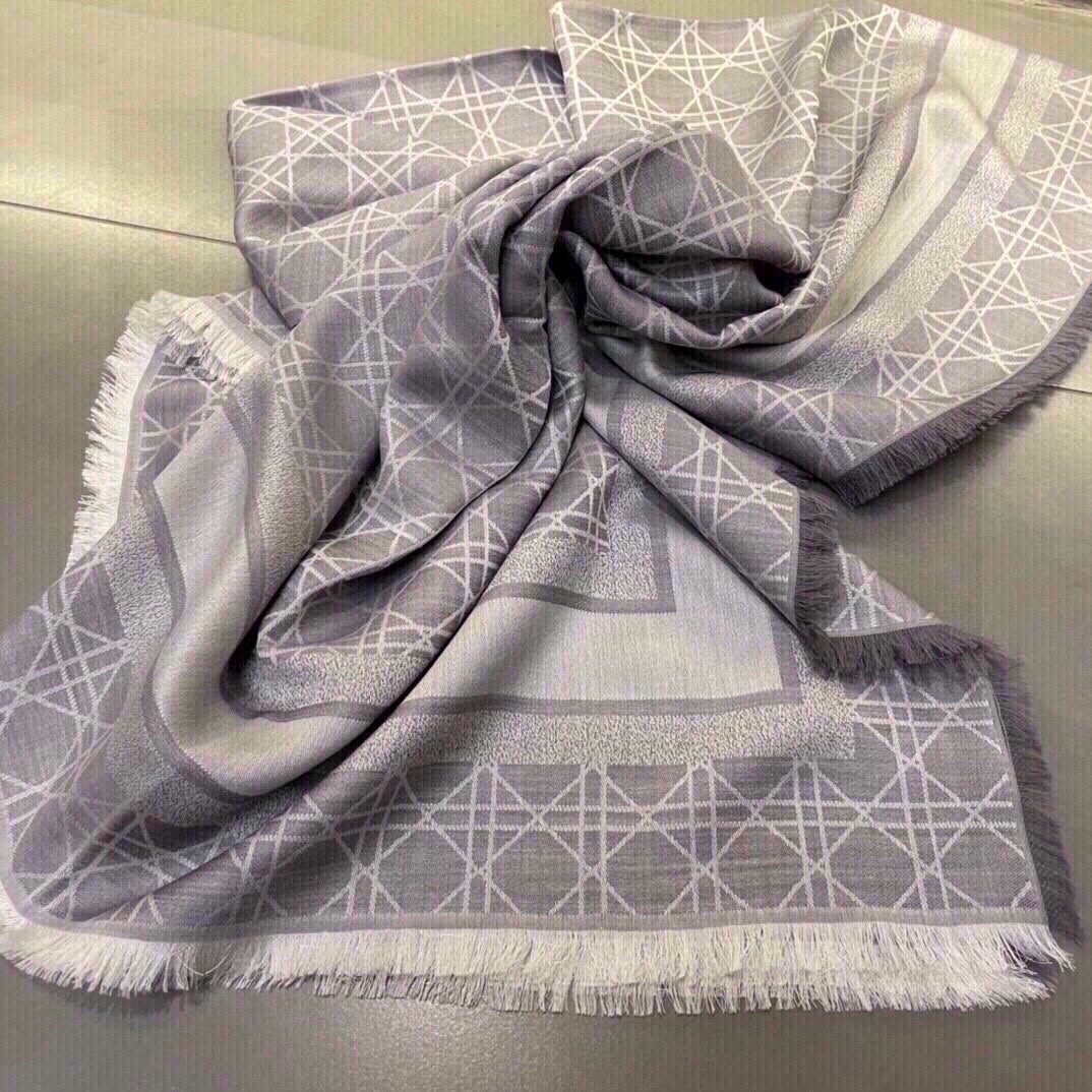 SQUARE SCARF 140 CM IN LIGHT PURPLE MIX WHITE WOOL AND SILK 415456