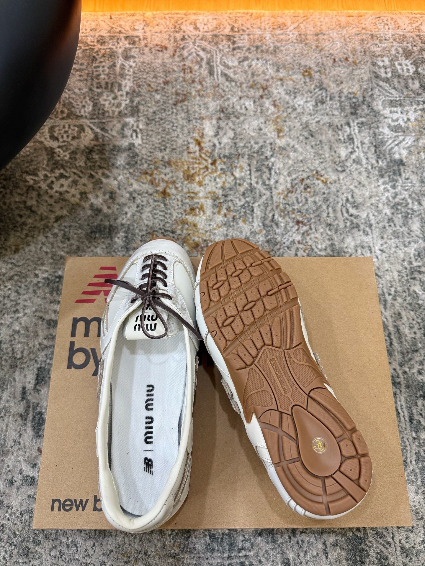 Miu Miu x New Balance 530 SL 26K Sneakers Dusty White Cowhide 996353