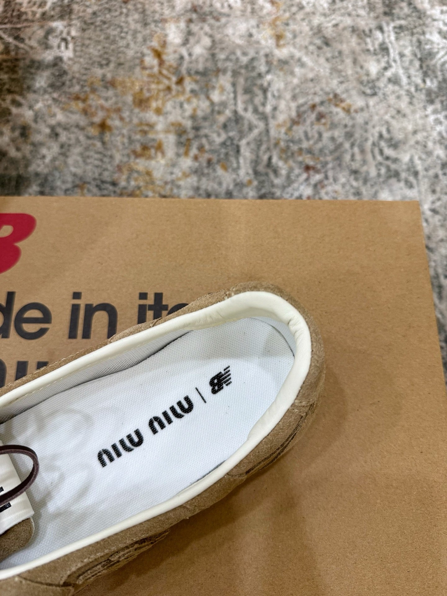 Miu Miu x New Balance 530 SL 26K Sneakers Taupe Suede 996356