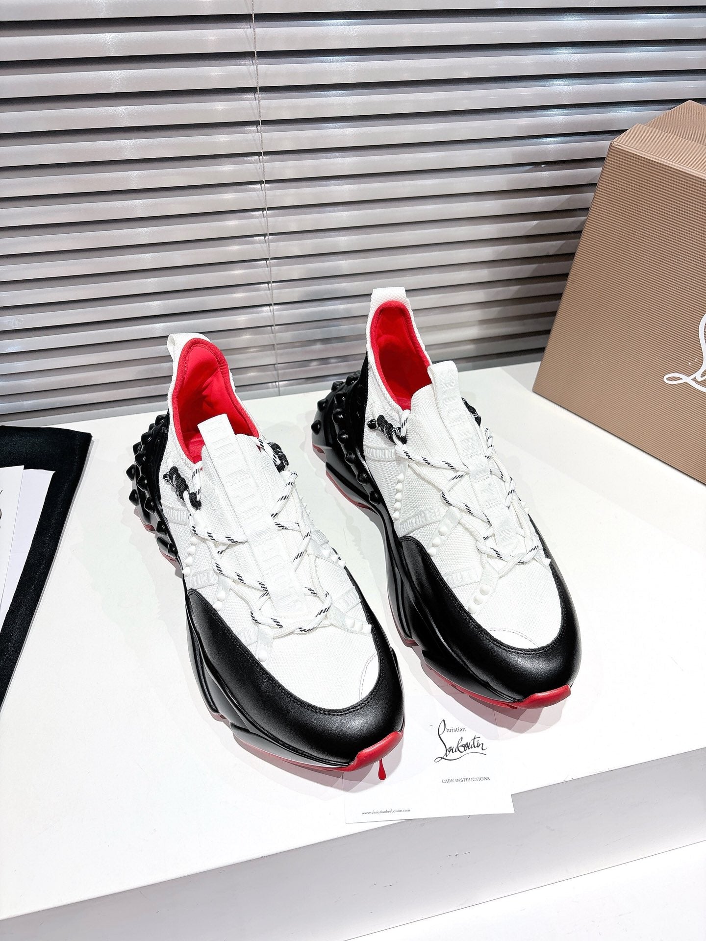 CL 25 Trailnrun Sneaker Black White Calfskin Mesh 323169