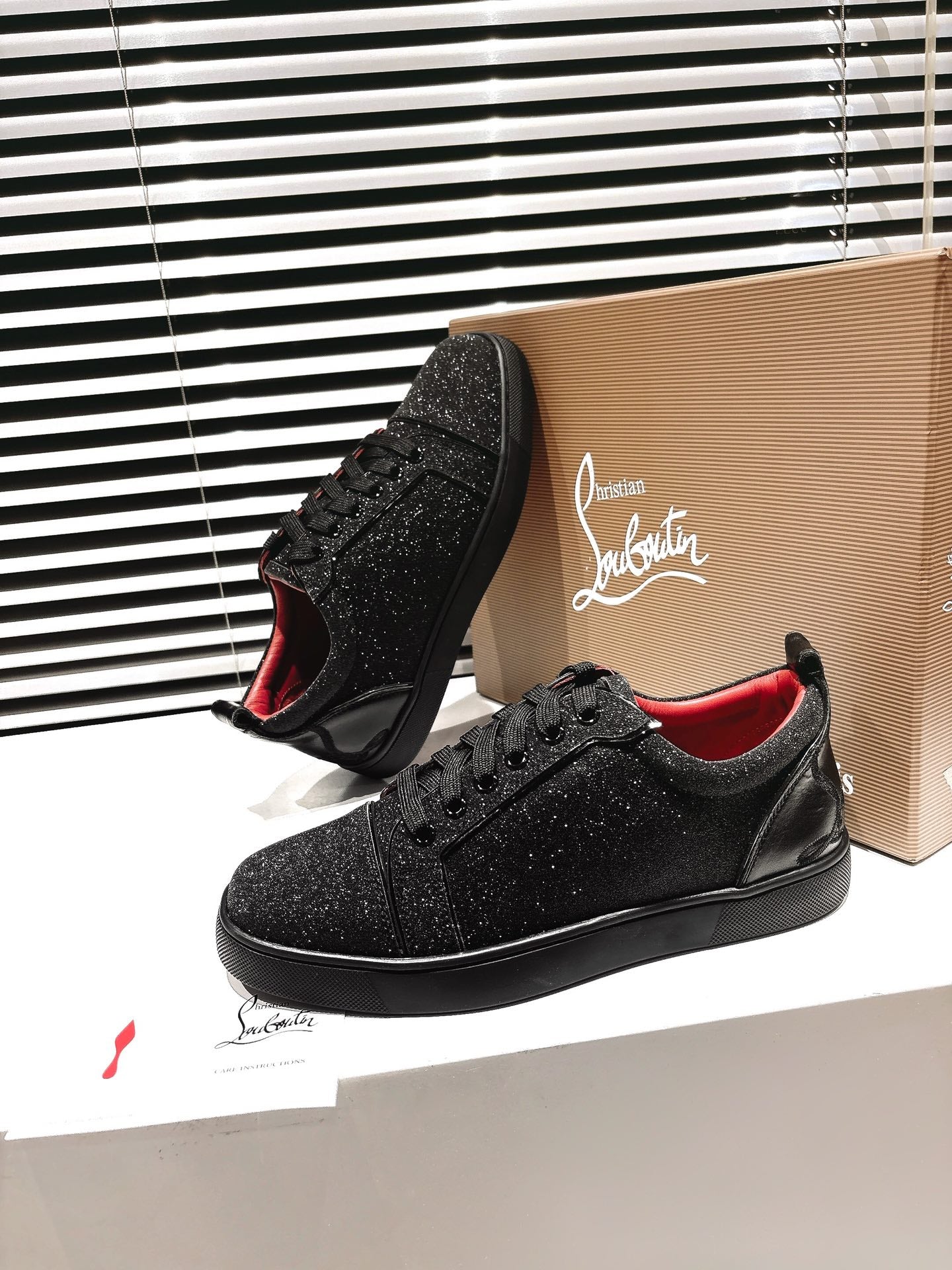 CL 25 Fine Sand Sneaker Black Fabric Cowhide 323173