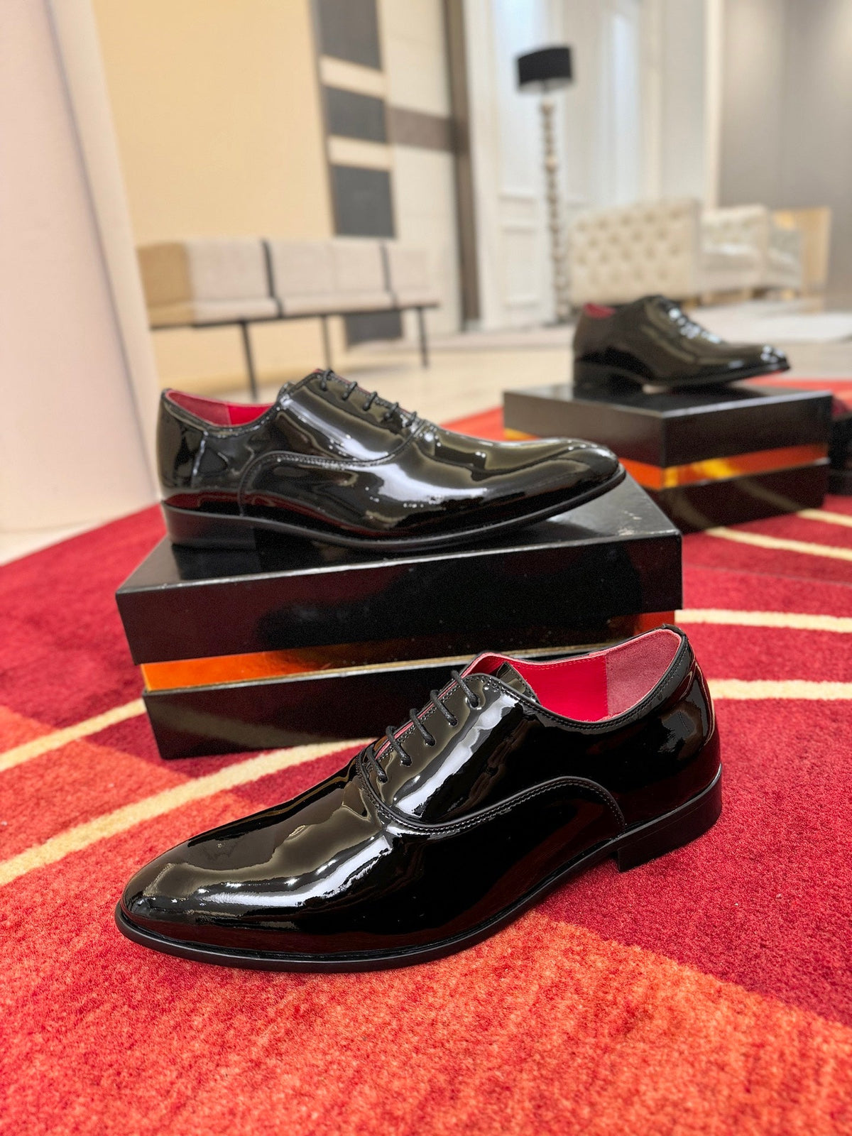 CL 2026 Oxfords Black Red Logo Patent Leather 193521