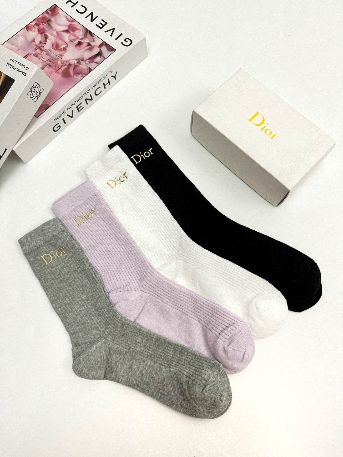 MID-LENGTH SOCKS 438299 (1 BOX)