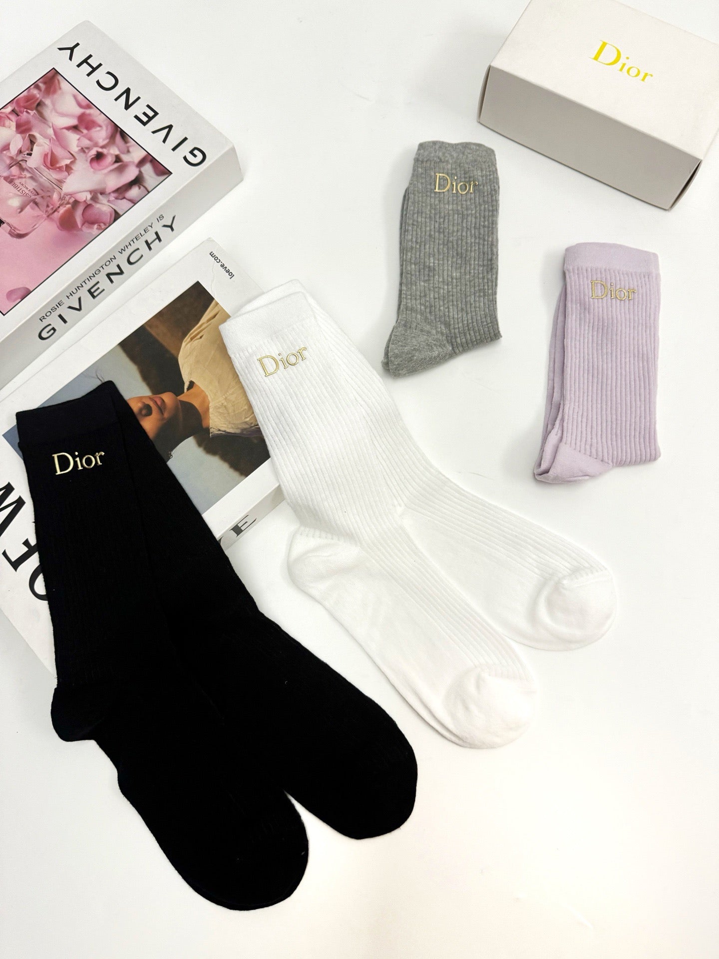 MID-LENGTH SOCKS 438299 (1 BOX)