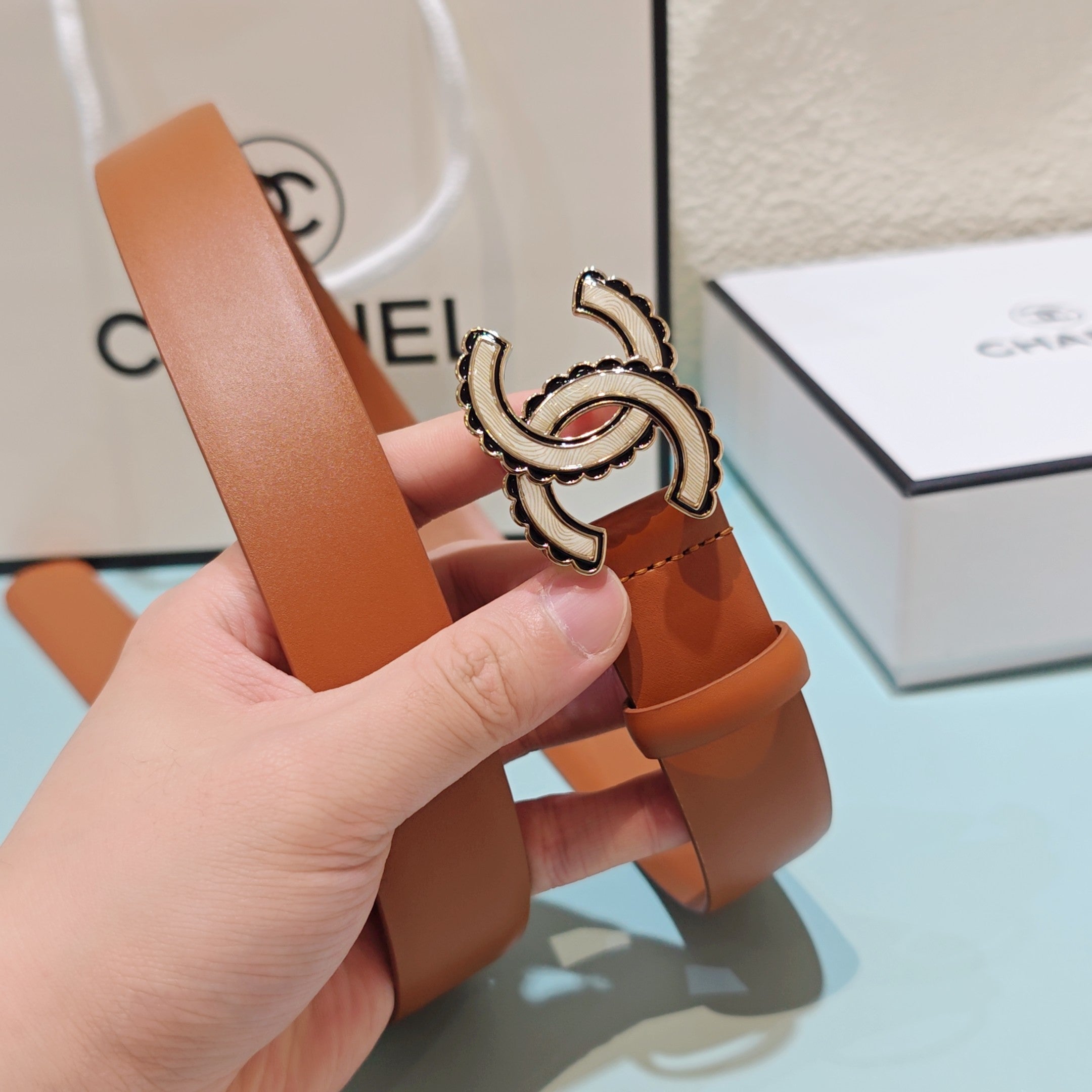 CC Belt 3.0 Scalloped Edge Buckle Tan Cowhide 200006