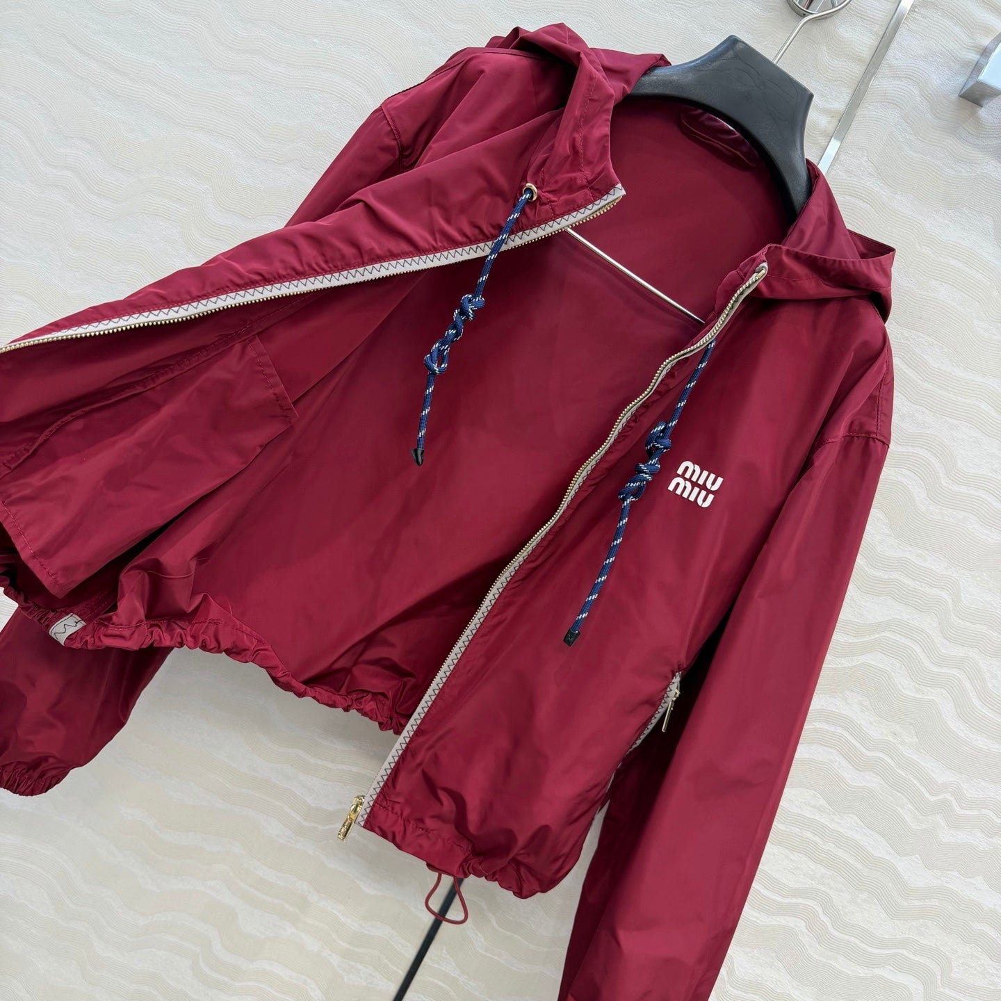 Miu 26s Hooded Jacket Red Polyamide 346203