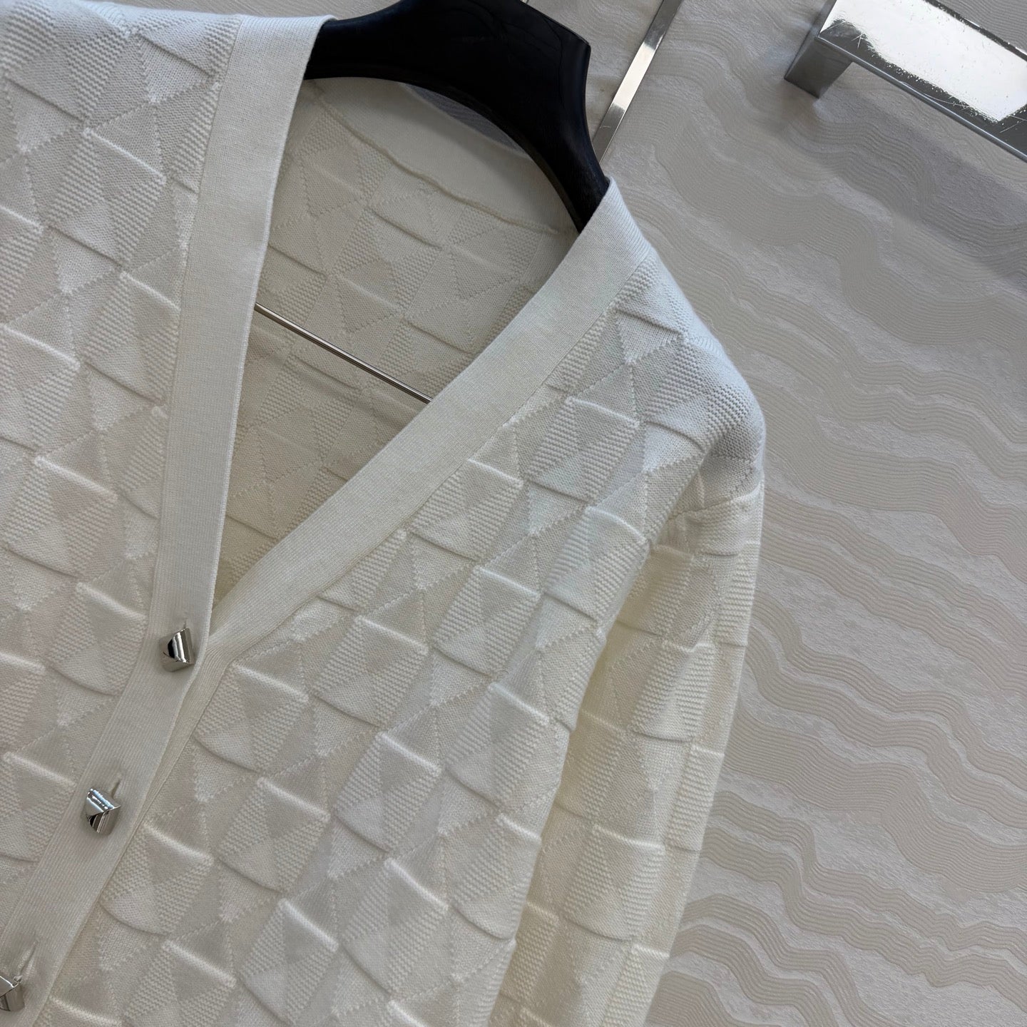 HM "Medor" Long-Sleeve Cardigan White Wool