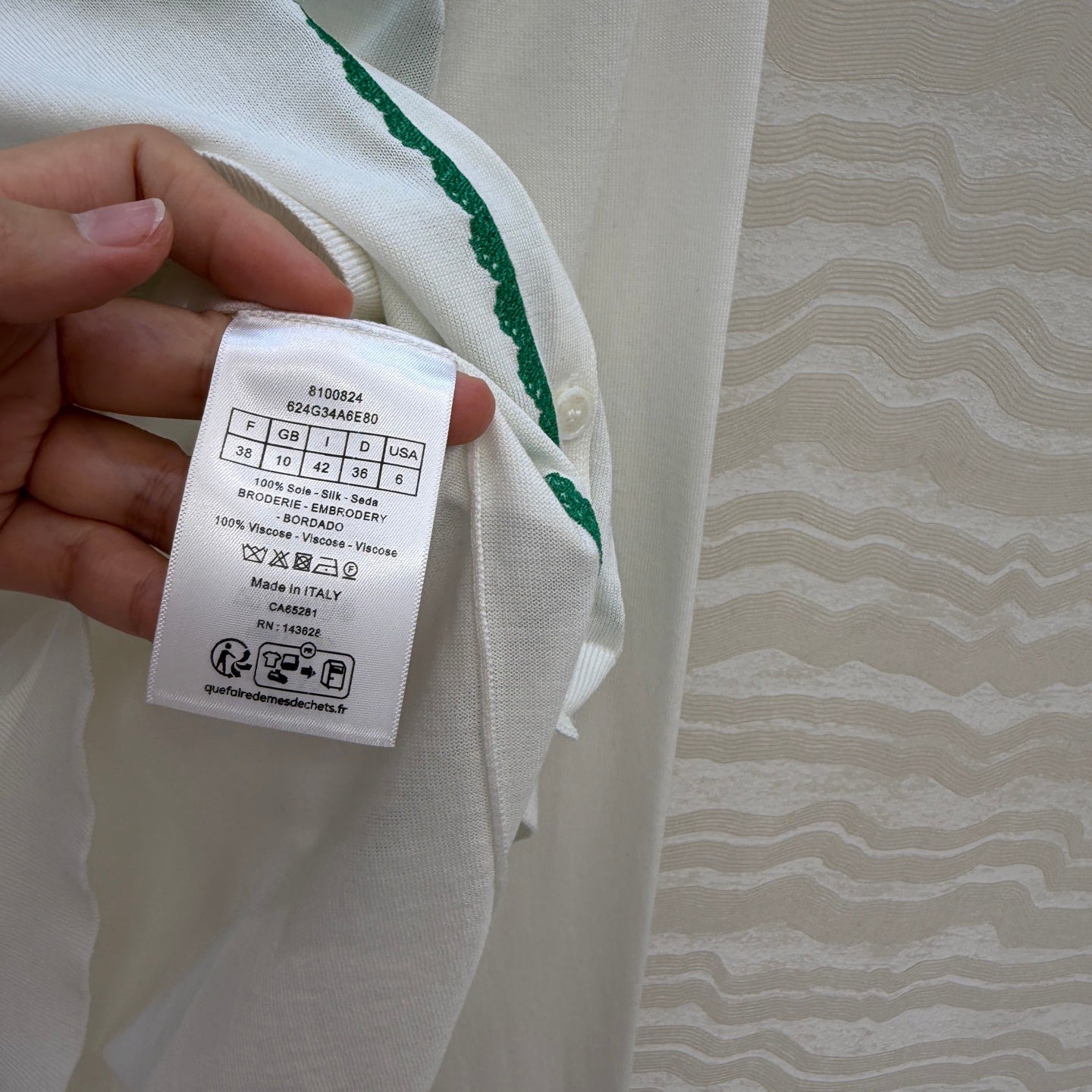 CD 26s Cardigan White Silk Knit 373486