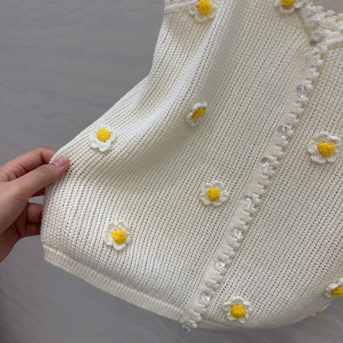 E R Flower Sleeveless Top 373525