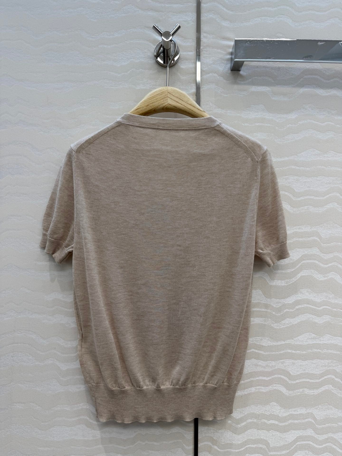 CD 26s Dioriviera Embroidered Short-Sleeved Sweater Taupe Wool