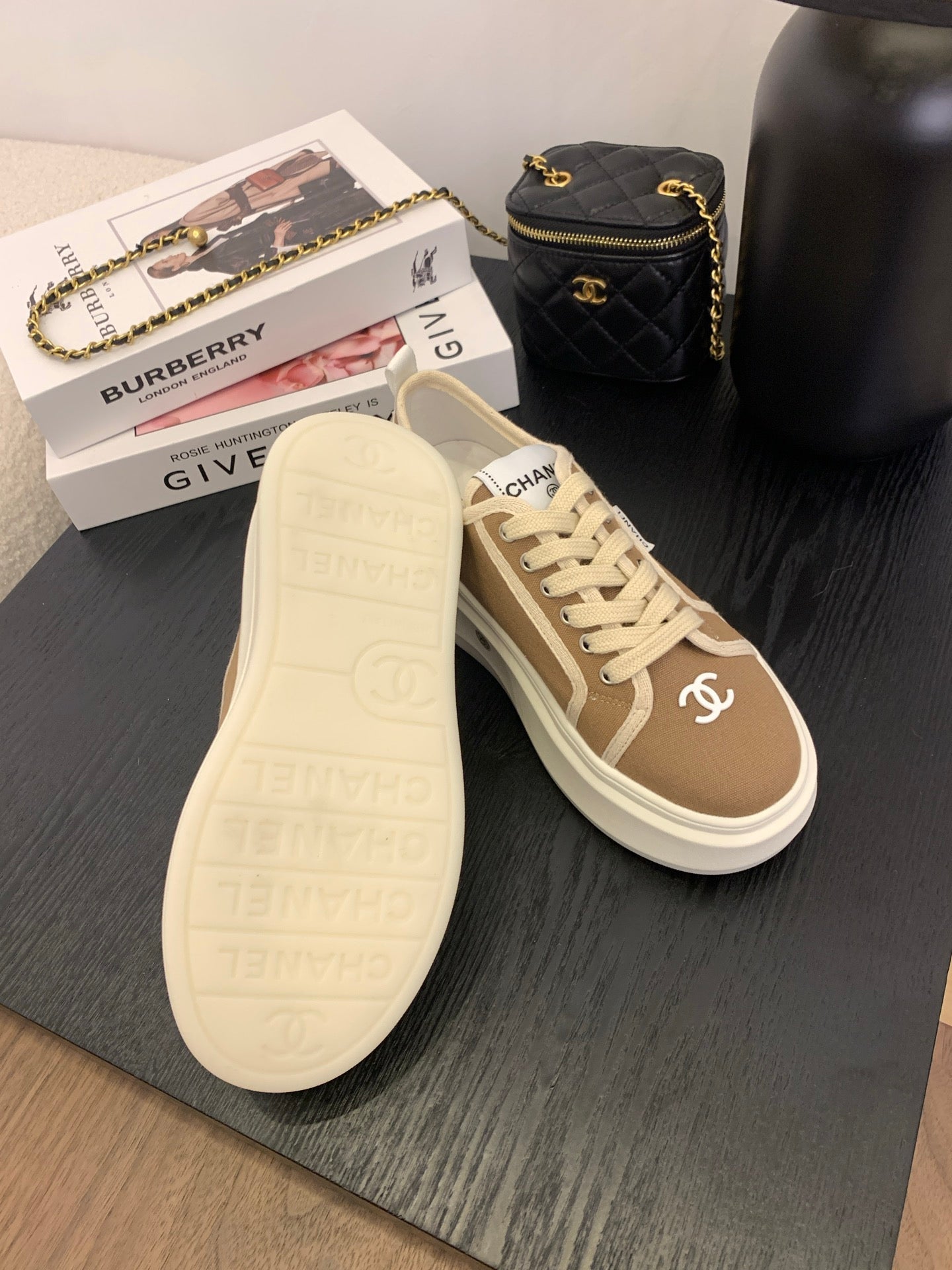 CC25 Sneaker Brown Beige Canvas 288785