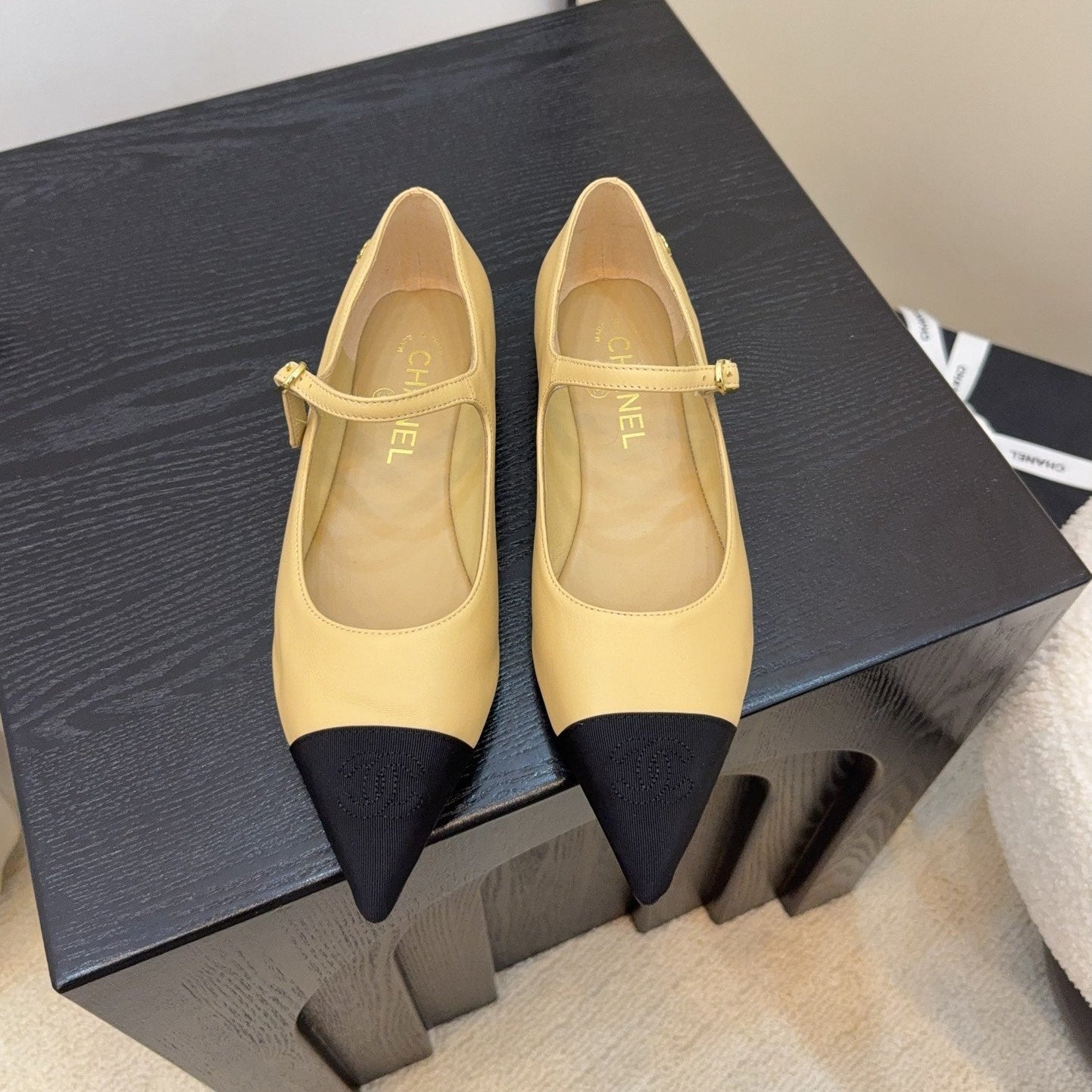CD FW Mary Janes Yellow Lambskin & Grosgrain 505041