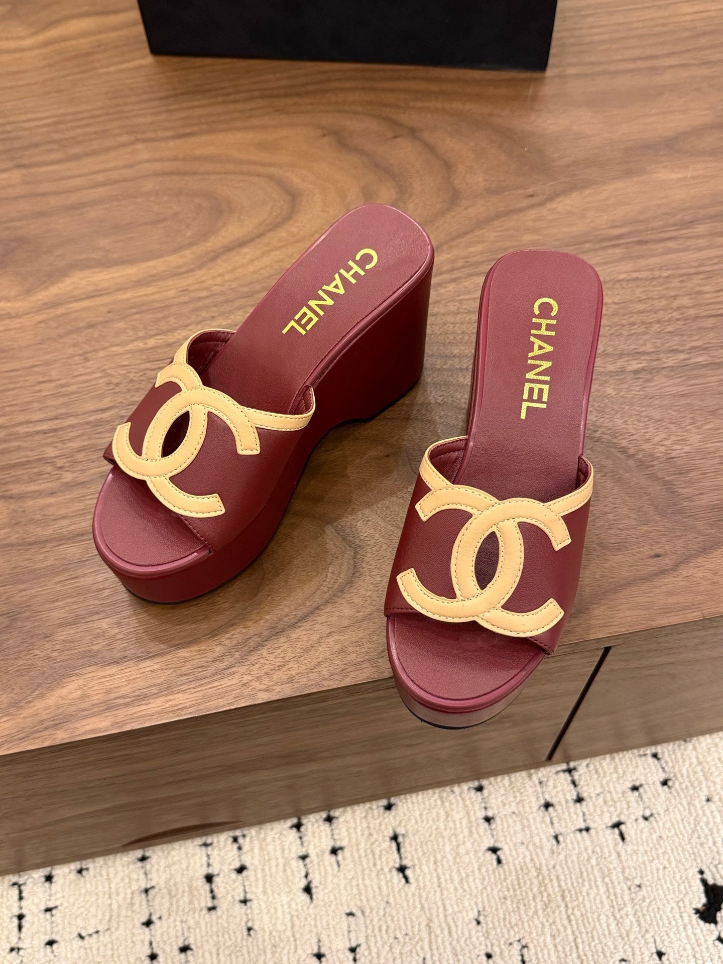 CC 26s Wedge Sandals 95 Mm In Dark Red Calfskin