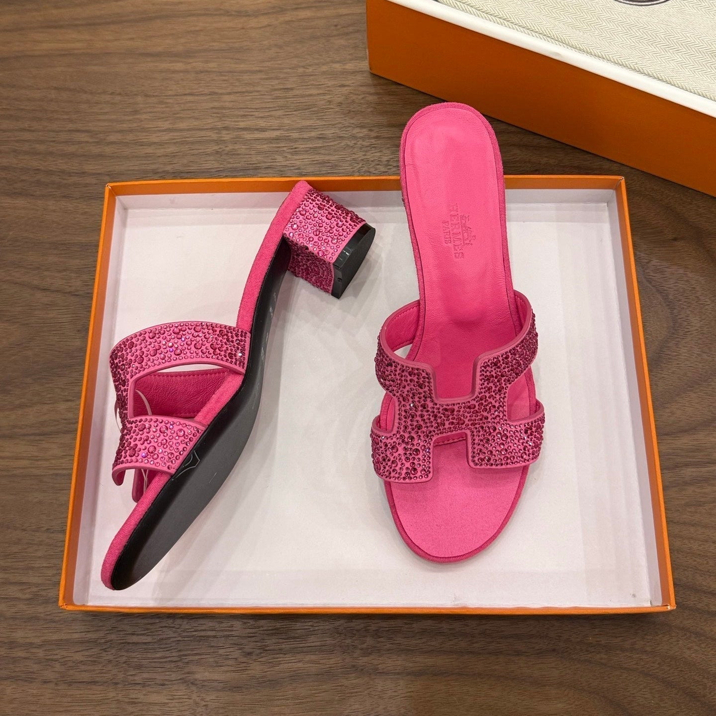 HM 26s Oasis Sandal Ligh Pink Suede With Crystals