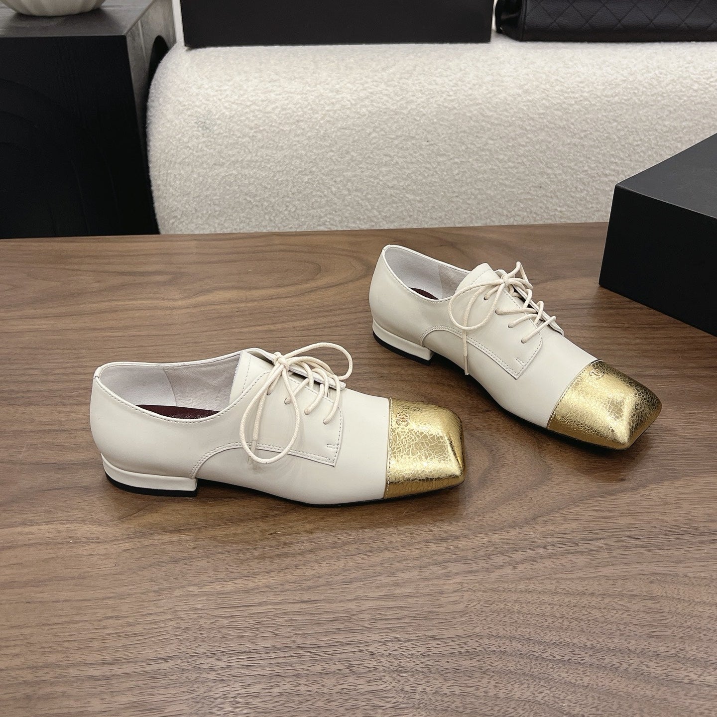 CC 26s Loafer 2cm Gold White Leather 910473
