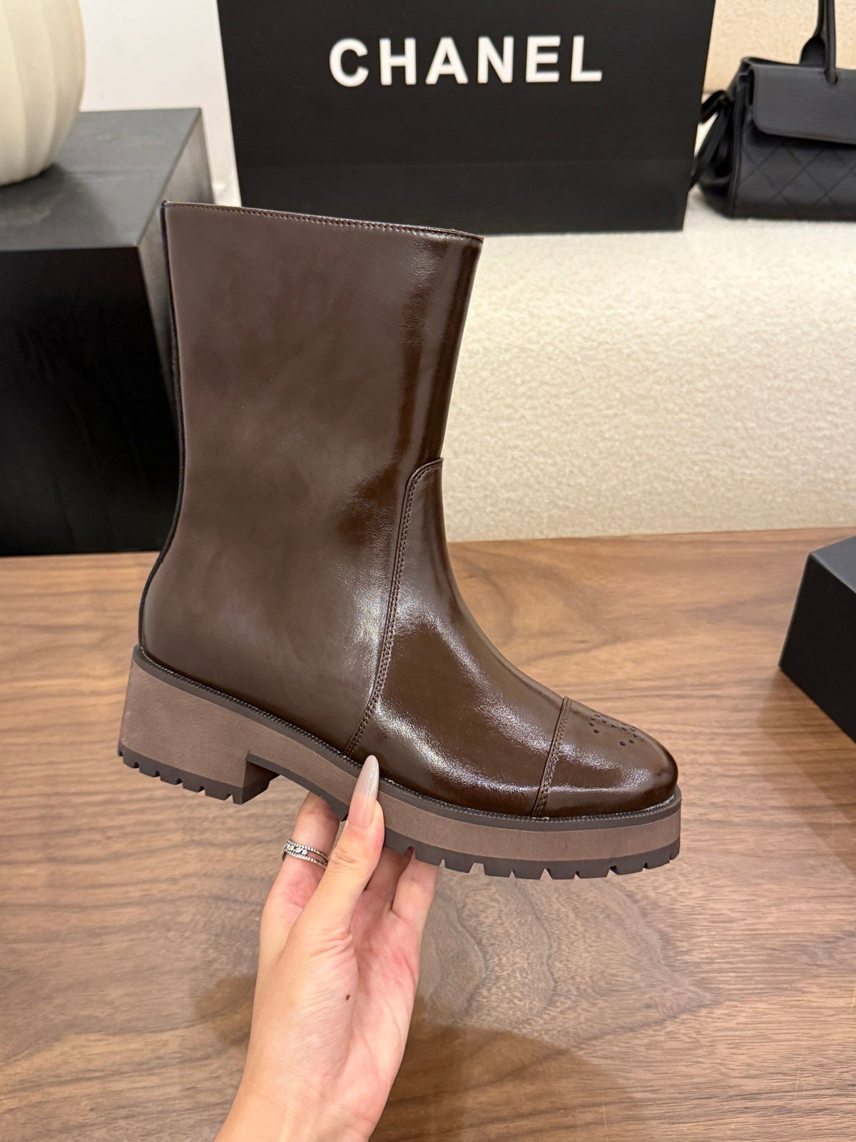 CC 26B Mid-Calf Boots 4.5cm Brown Glossy Leather 122439