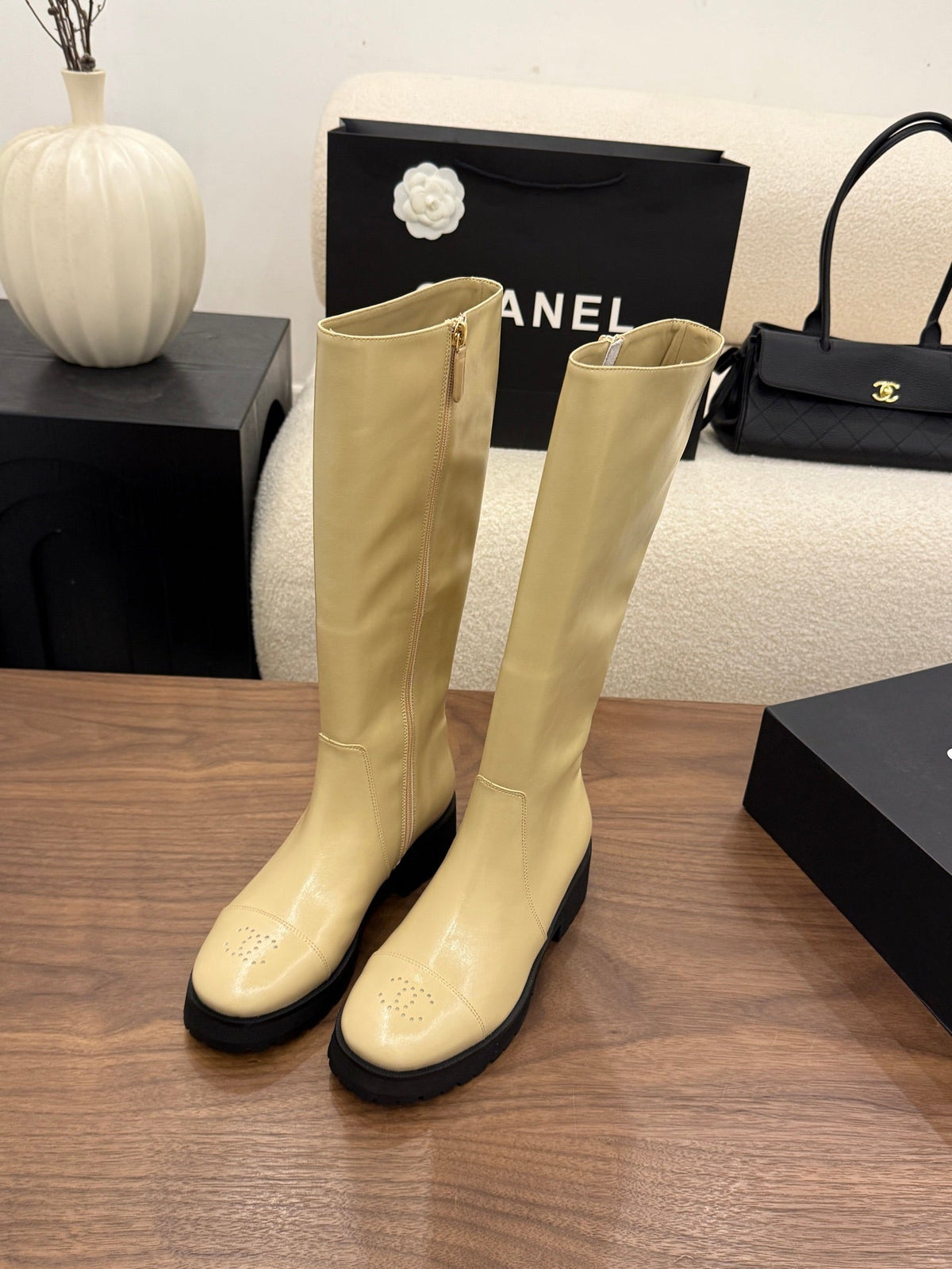 CC 26B Knee-High Boots 4.5cm Beige Leather 122441