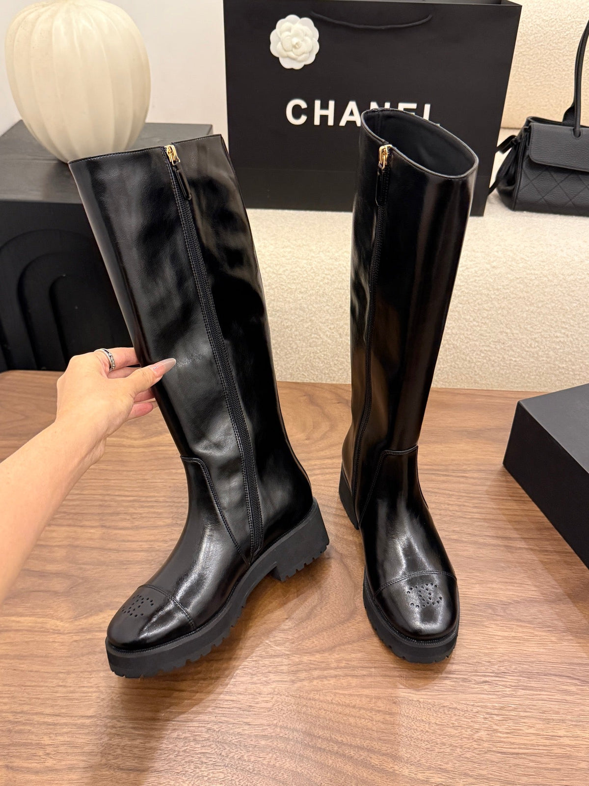 CC 26B Knee-High Boots 4.5cm Black Glossy Leather 122443