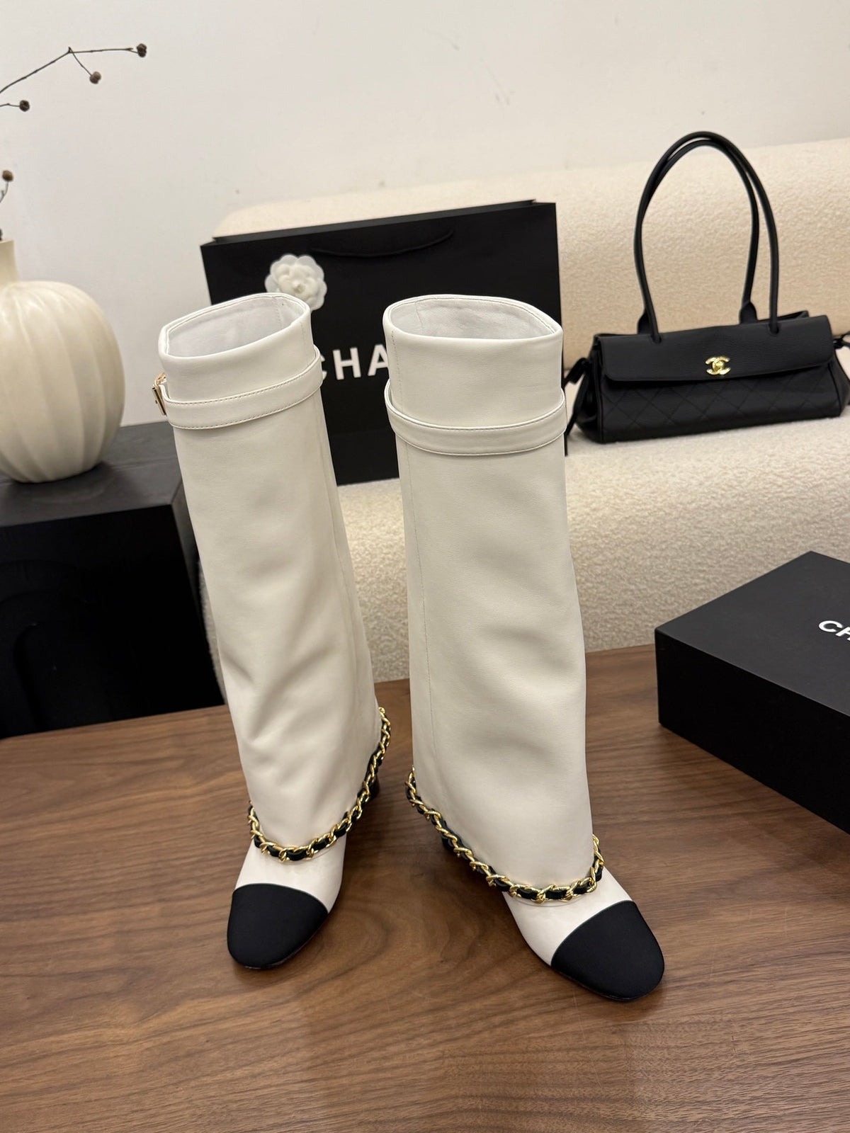 CC 26B Fold-Over Knee Boots 6.5cm White Black Canvas Leather 122435