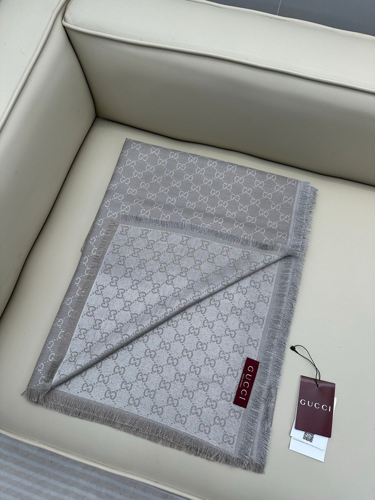 GG Wool Silk Blend Shawl Grey 536808