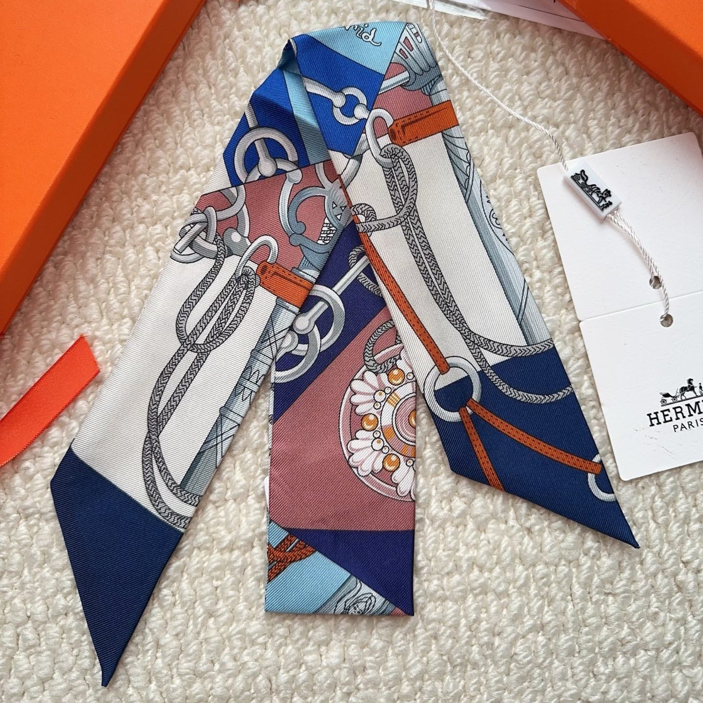 Hermes 26s Scarf 86 In Silk 309644