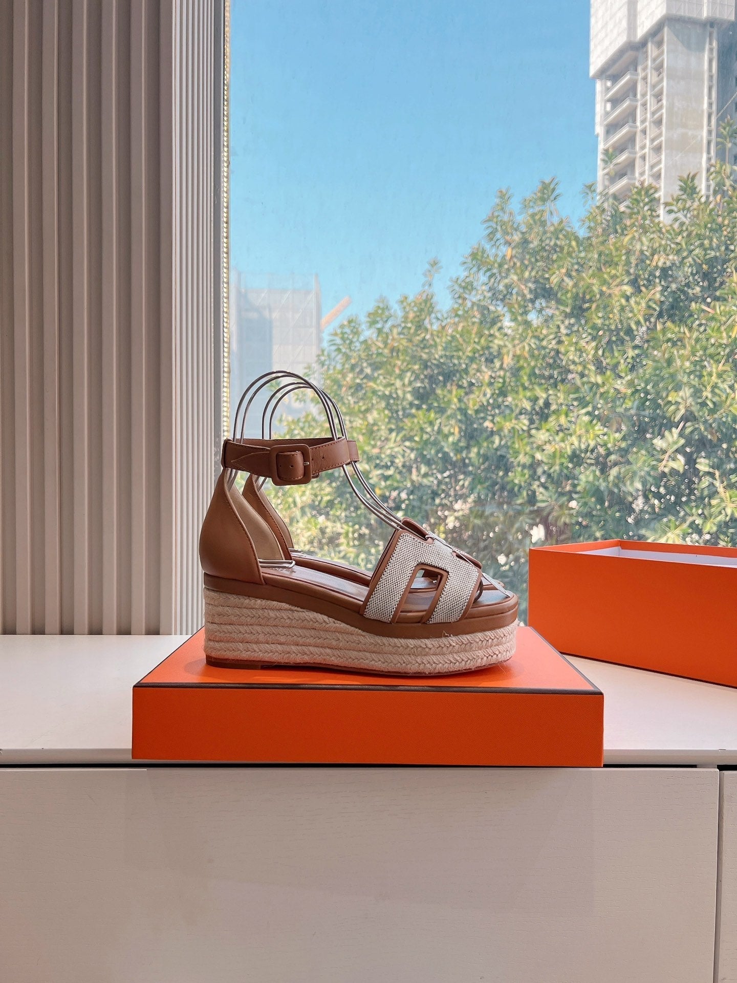 ELDA ESPADRILLE IN WHITE FABRIC AND BRONZE BROWN CALFSKIN