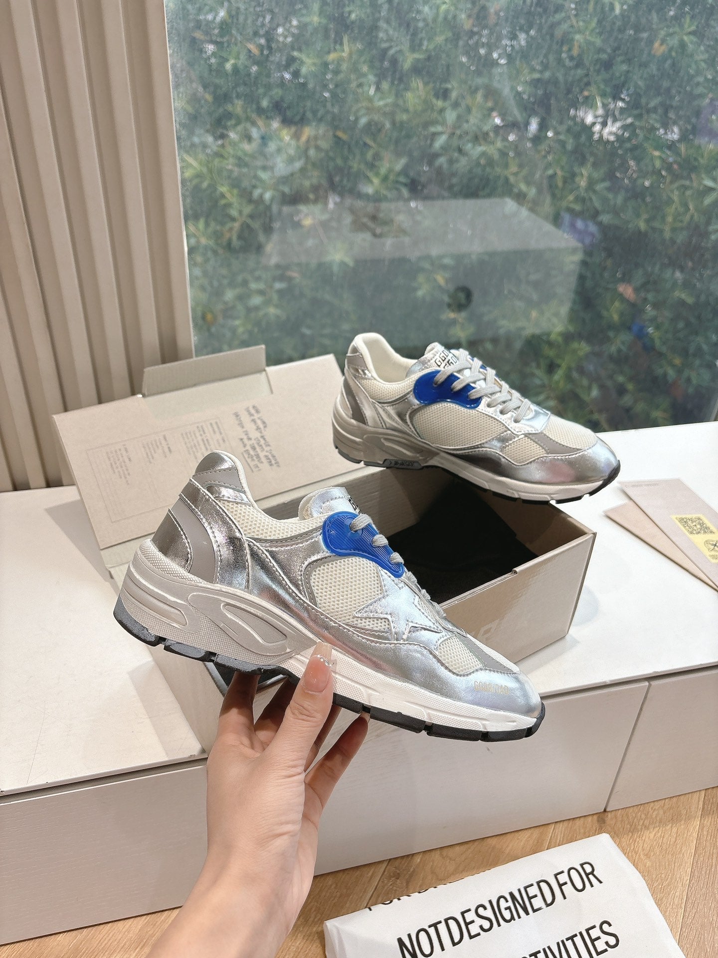 DAD-STAR SNEAKERS IN WHITE MESH SILVER CALFSKIN BLUE EYELETS