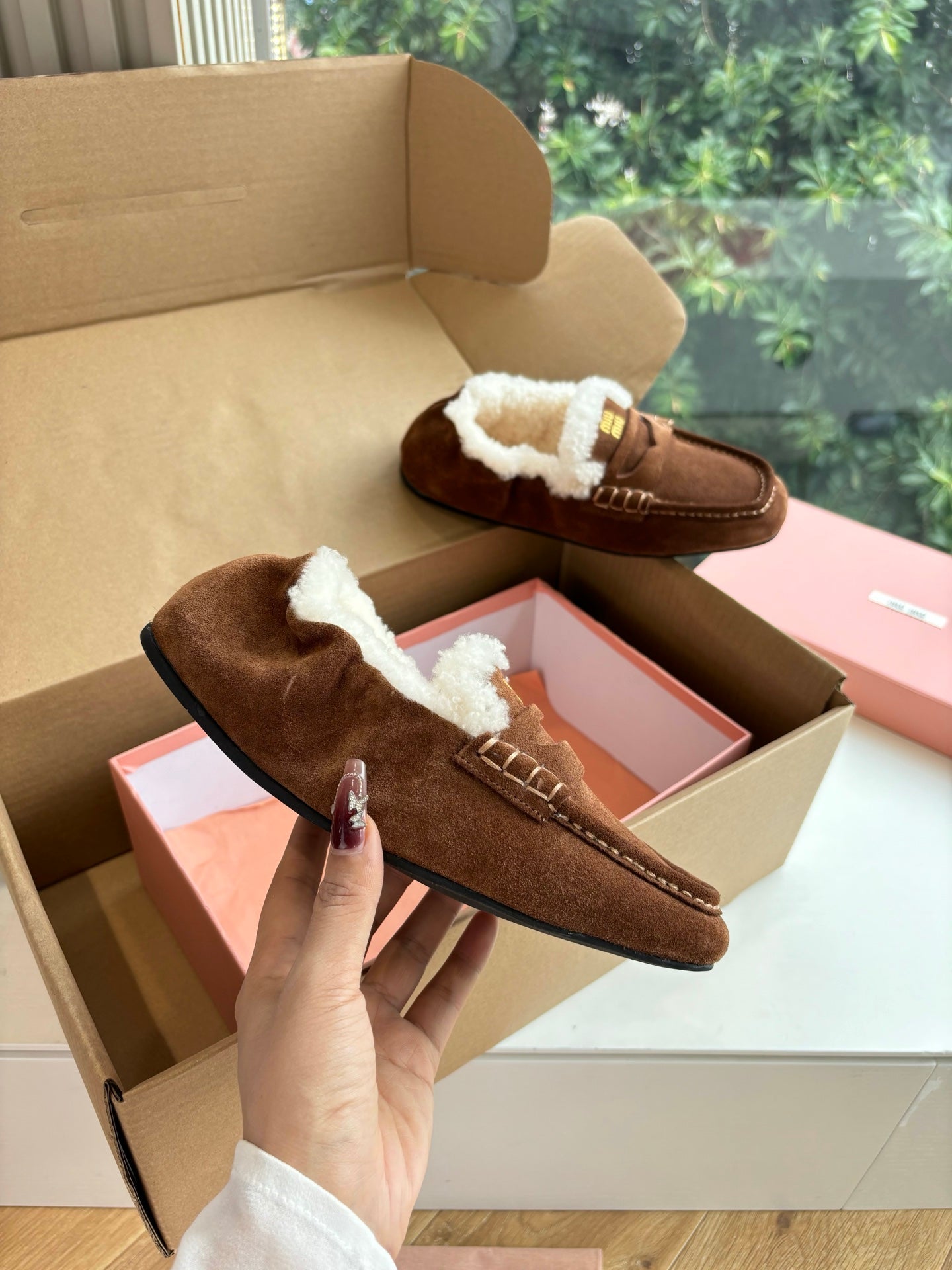 Miu 26s Ruches Loafers Brown Suede Shearling 994147