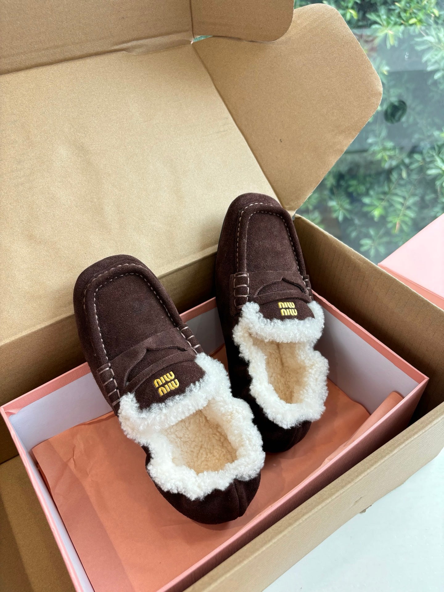 Miu 26s Ruches Loafers Dark Brown Suede Shearling 994149