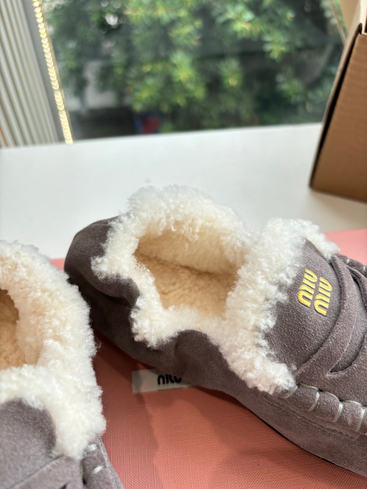Miu 26s Ruches Loafers Grey Suede Shearling 994148