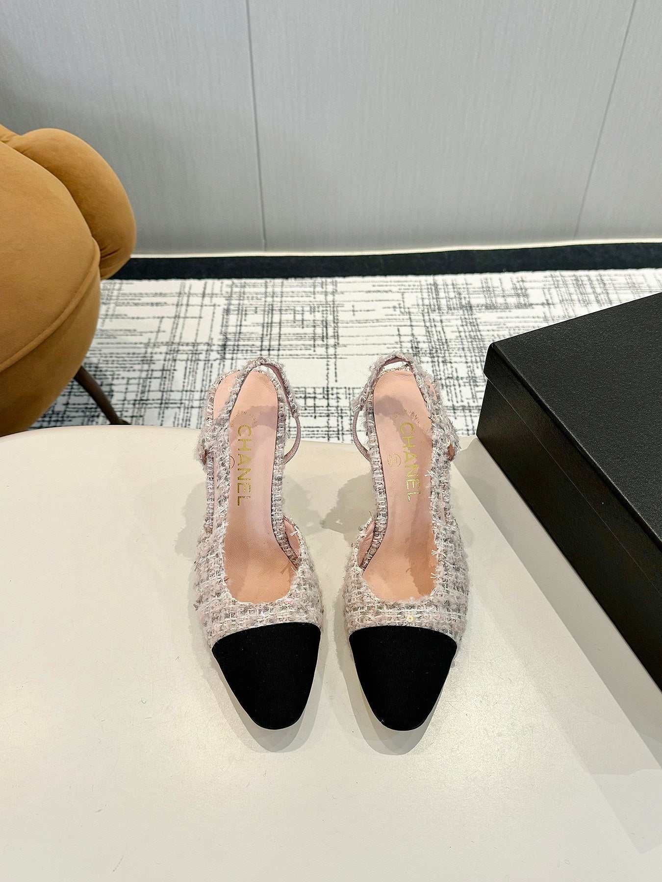 cc 25c slingback 90 pink white tweed black grosgrain 233619