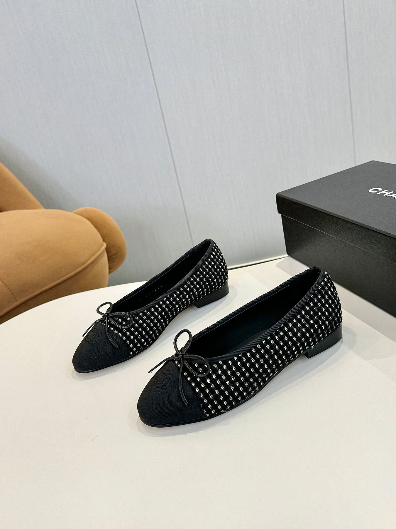 cc 25c ballet flat black white tweed black grosgrain 233623