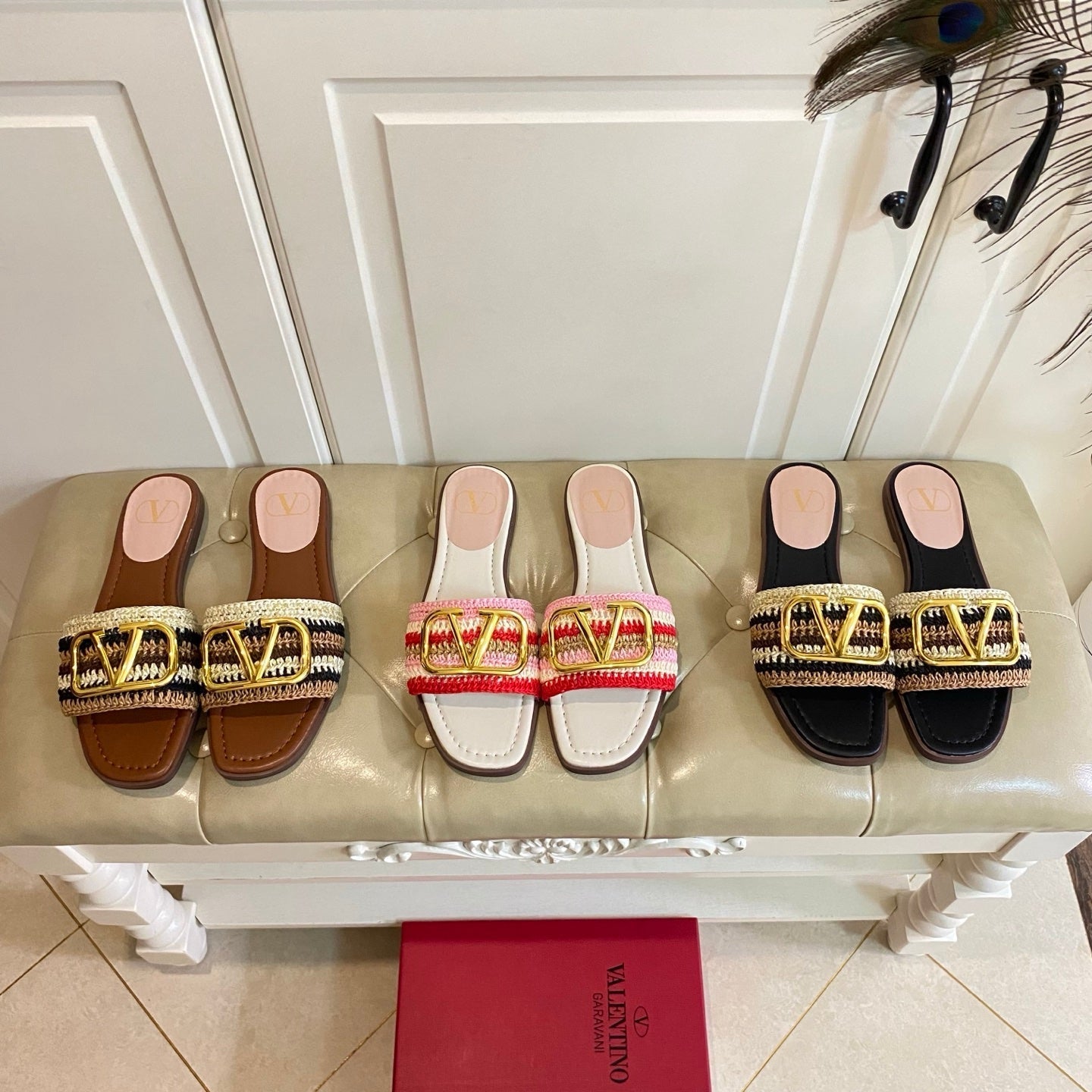Vlogo Signature Slide Sandal 10mm With Crochet Embroidery