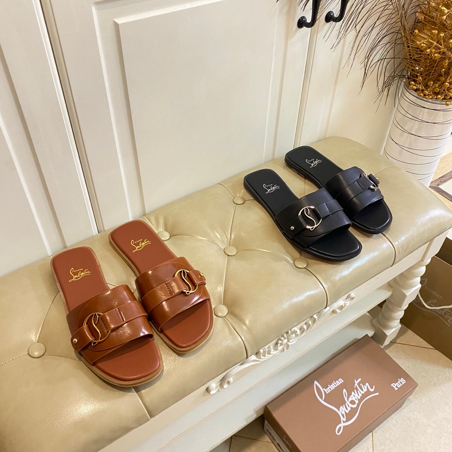 CL 26s Flat Sandal Brown Leather 687809