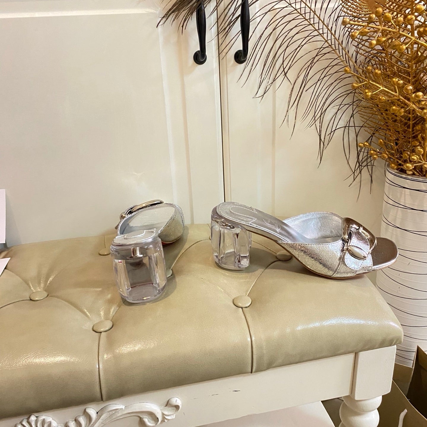 CL 26s Sandal 7cm Sliver Leather 687813